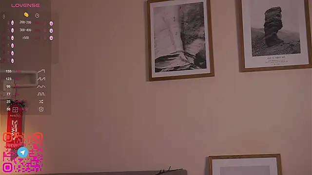 MegganKinson live sex cam