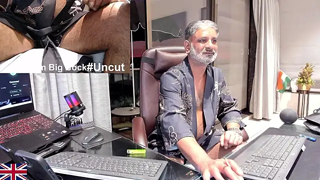 OnlineBossUK live sex cam