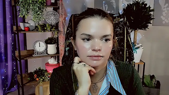 SaraGolben's cam snapshot