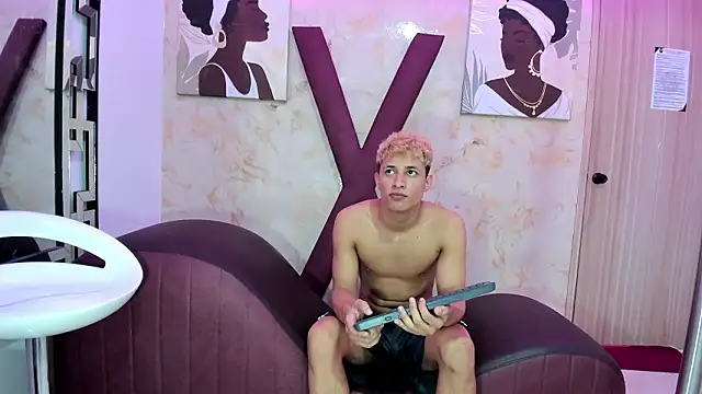 GRETTY_BOYS live sex cam