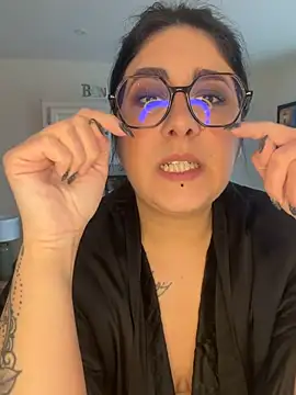 MlleMargaux's cam snapshot