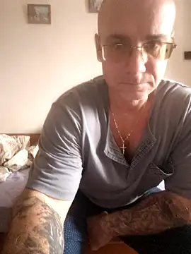 chcem1975 live sex cam