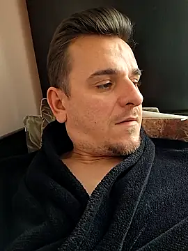 Huge_cock22cm live sex cam