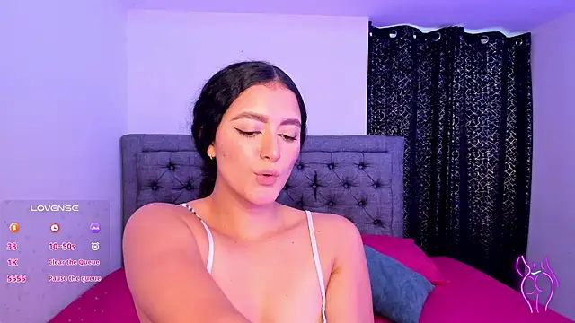 Kathiaa-lee live sex cam