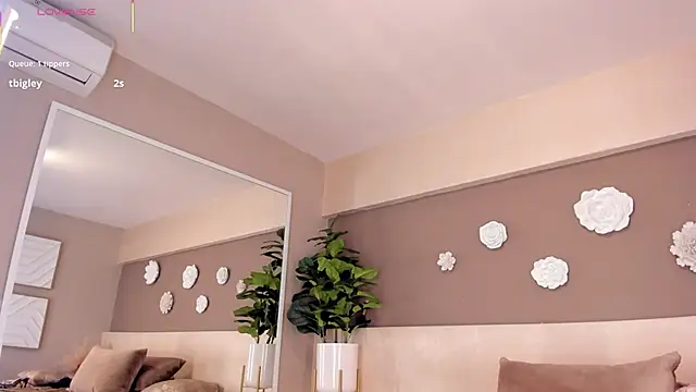 AriaFoster live sex cam