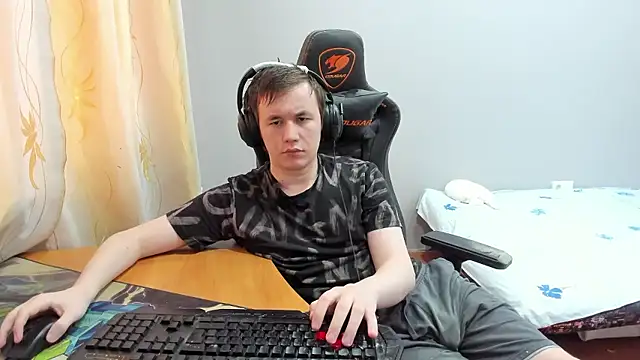 iliaskrislove live sex cam