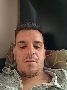 Huge_cock22cm's cam snapshot