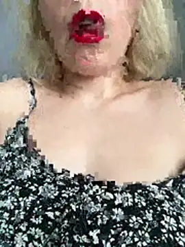 Yourdirtybitch's cam snapshot