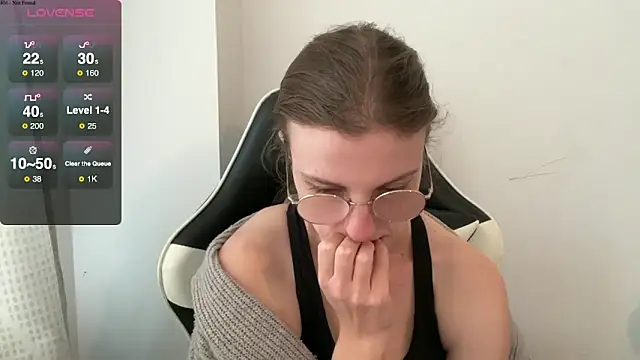 BustyKellyXXX's cam snapshot