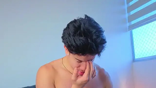 maxxcooper1 live sex cam