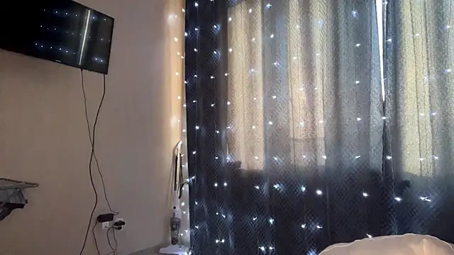 EmllyLighty live sex cam