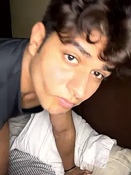 Vihaaanfucks live sex cam