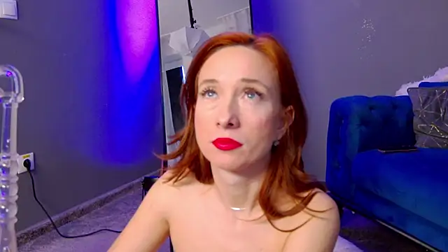 AnneHove live sex cam