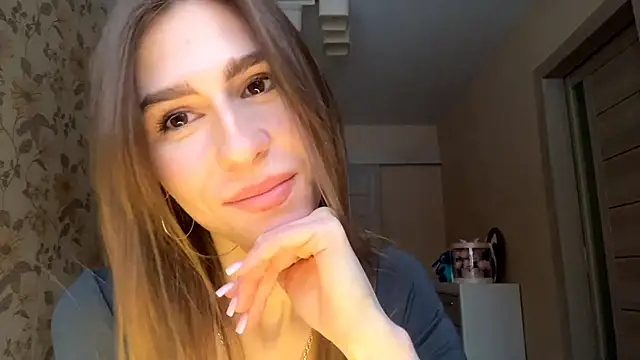 ElsieKuhlmann live sex cam