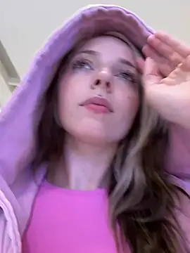 LoraaDoll live sex cam