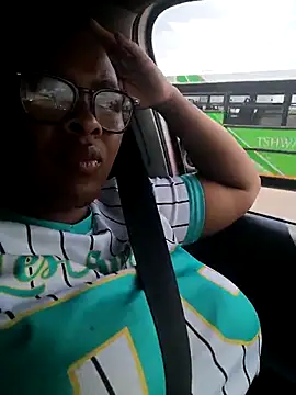 CuteHoney92 live sex cam