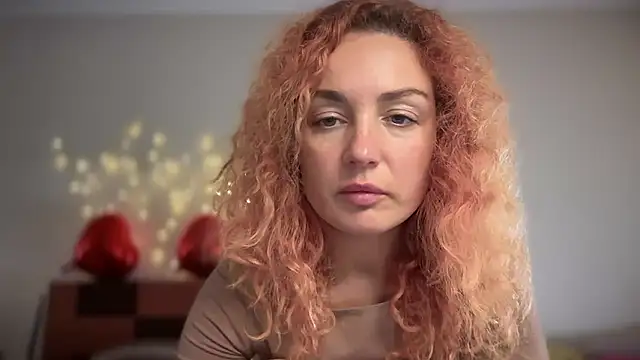 Reddgiirl live sex cam