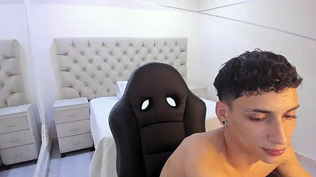 JhoanLeandro live sex cam