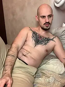 AssHunter4k live sex cam