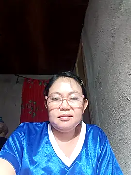 Everleigh_mom's cam snapshot