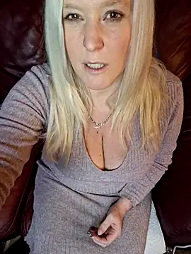 Bouncy-Bella28X's cam snapshot