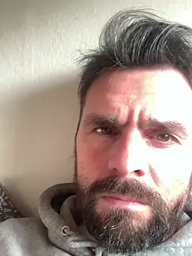 TB1977DK's cam snapshot