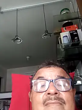 Misterymem63's cam snapshot