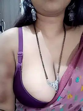 Aradhna_08's cam snapshot