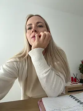 streetdoll live sex cam