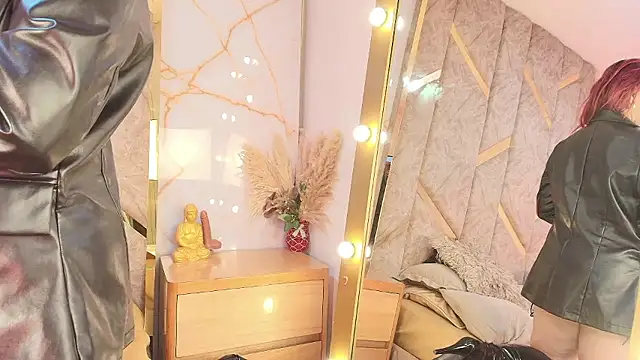 ALESKADUTH live sex cam