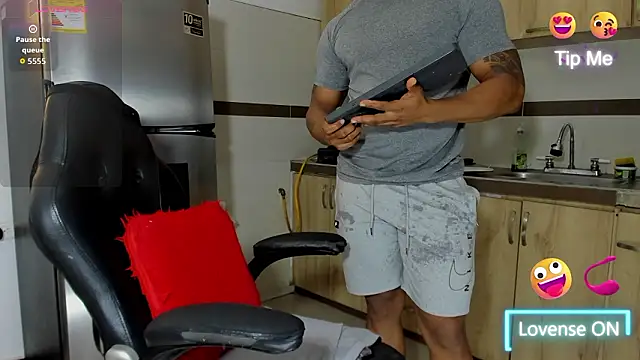 MattRodriguez9 live sex cam