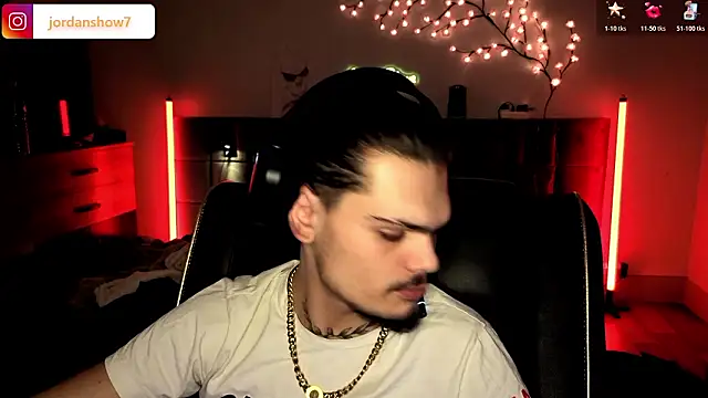 JordanShow live sex cam