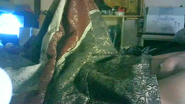 ON3YOULLN3VER_FIR3's cam snapshot