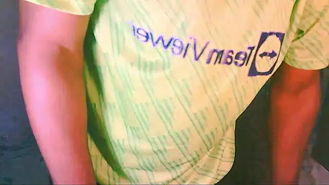 EbonyTiger69's cam snapshot