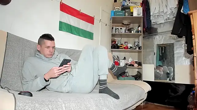 viraglaci18@xh live sex cam