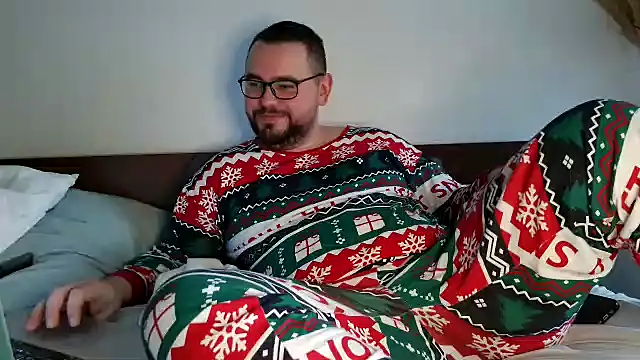 cutie_ben's cam snapshot