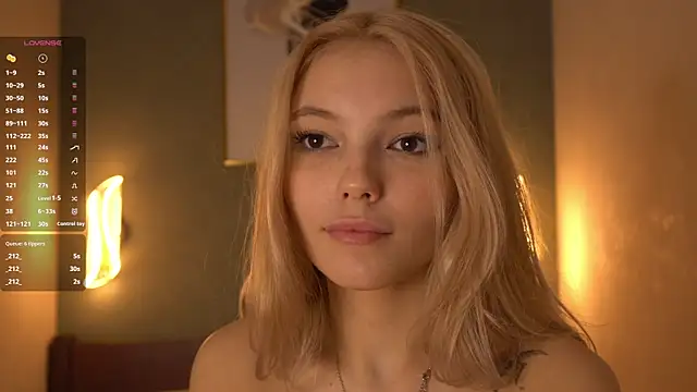 norakisses live sex cam