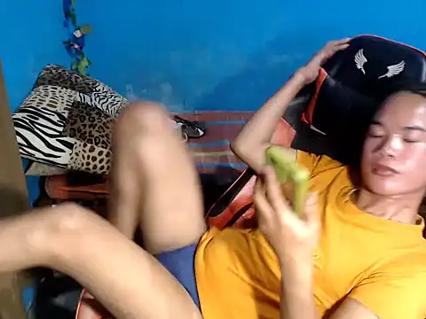 TsCyberBigCock69 live sex cam