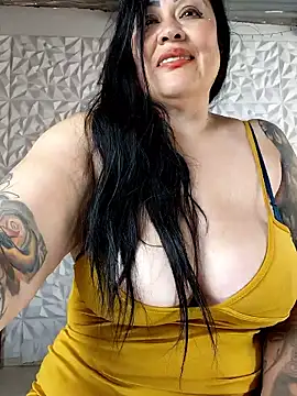 kittyhotass1 live sex cam