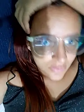 AliceRuivinha2 live sex cam