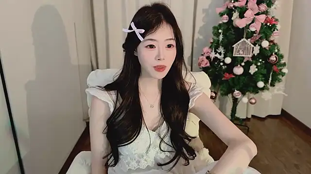 Onecutelittle live sex cam