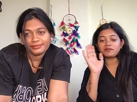 HoleyCoupon's cam snapshot