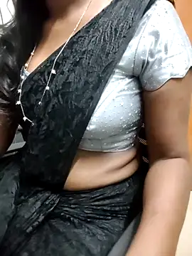 Tamilmallu-duskygirl03's cam snapshot