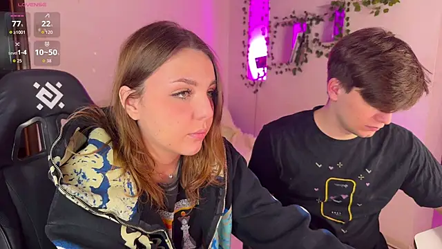 RobertAndLinela live sex cam