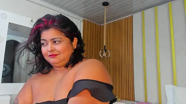 Hanna_curvy_'s cam snapshot