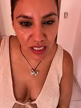 Samantablair live sex cam