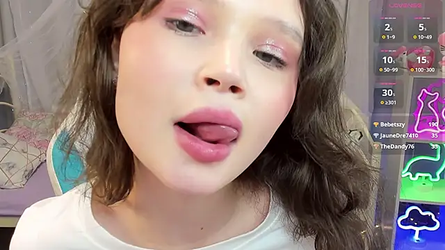 EmilyChaves's cam snapshot