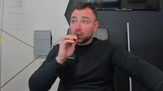 DuncanStone live sex cam