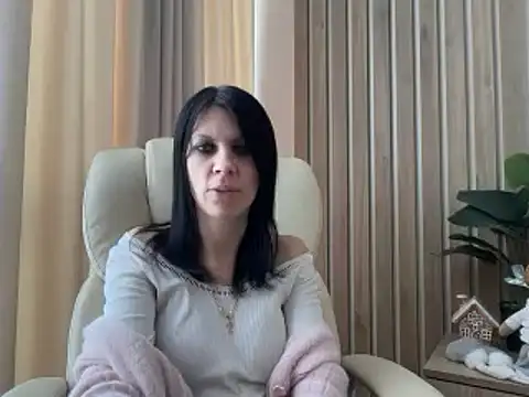 InjaAtHome live sex cam