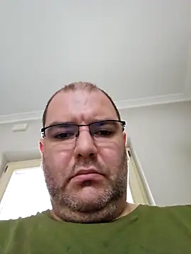 Andrew1900529 live sex cam